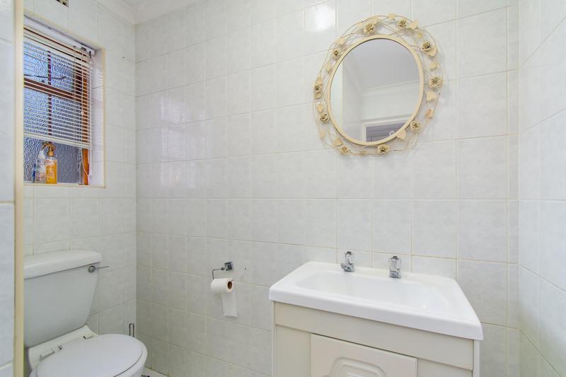 To Let 3 Bedroom Property for Rent in Sonstraal Heights Western Cape